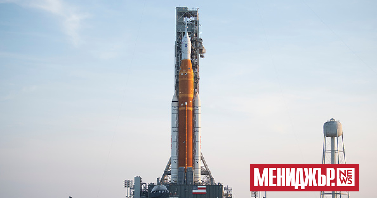 Програмата за изстрелване на американската свръхтежка ракета-носител Space Launch System