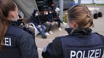  За да стигнат до Германия мигрантите все повече използват полска