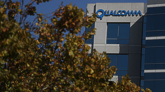 Qualcomm ще доставя 5G чипове на Apple до 2026 г. съгласно нова сделка