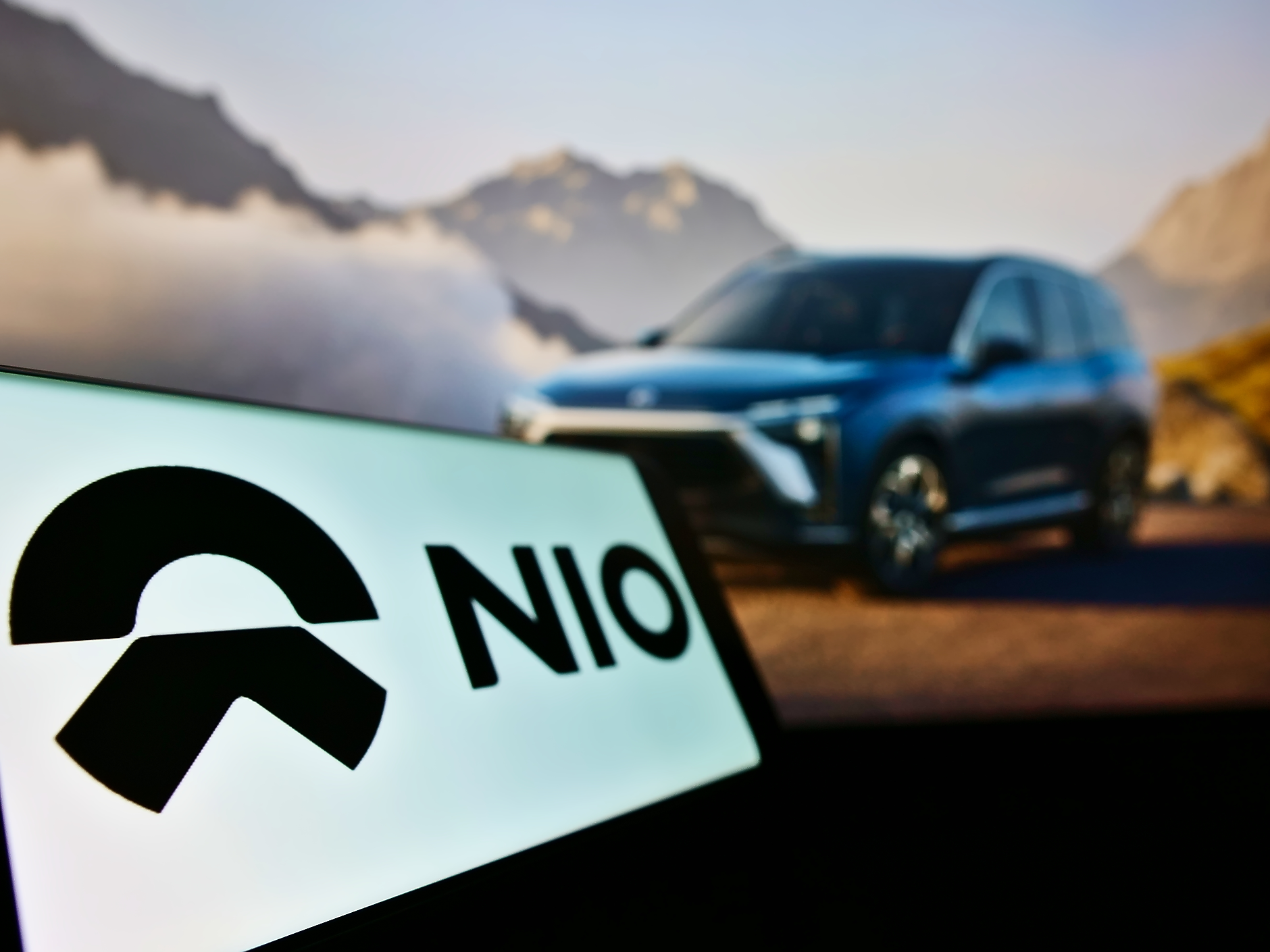 Производителят на електромобили NIO пуска облигации за 1 млрд. долара