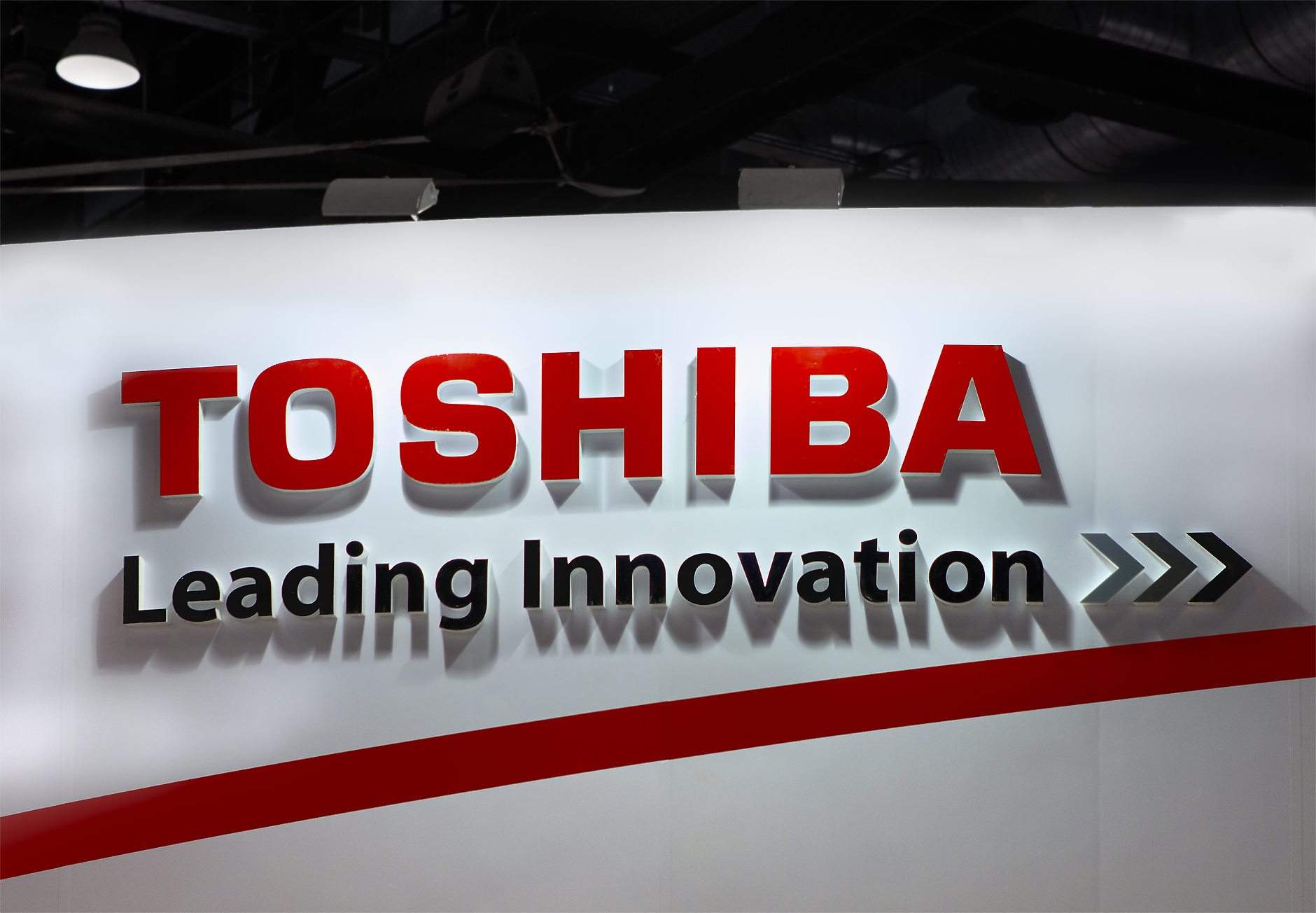 Японски консорциум придобива Toshiba в сделка за $14 млрд.
