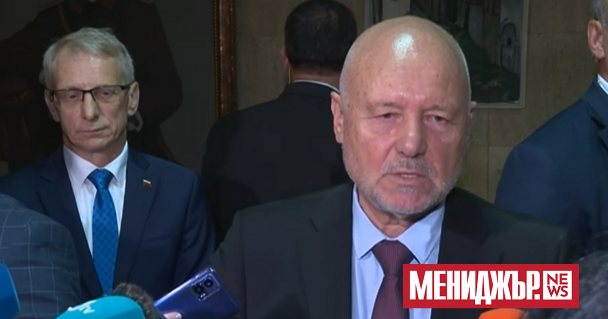 Дронът с взривно устройство, прикрепено към корпуса му, който е