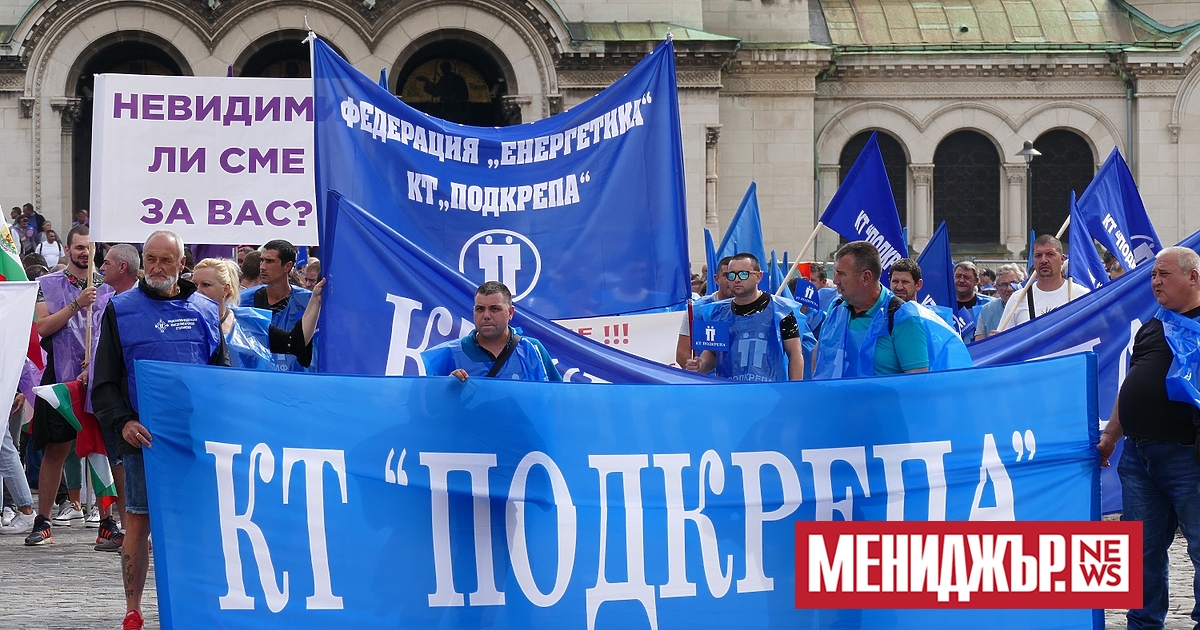 Шести час продължава вече извънредна среща на протестиращите миньори и