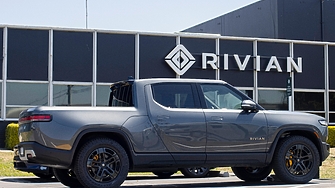 Американският производител на електромобили Rivian Automotive Inc обяви че планира да