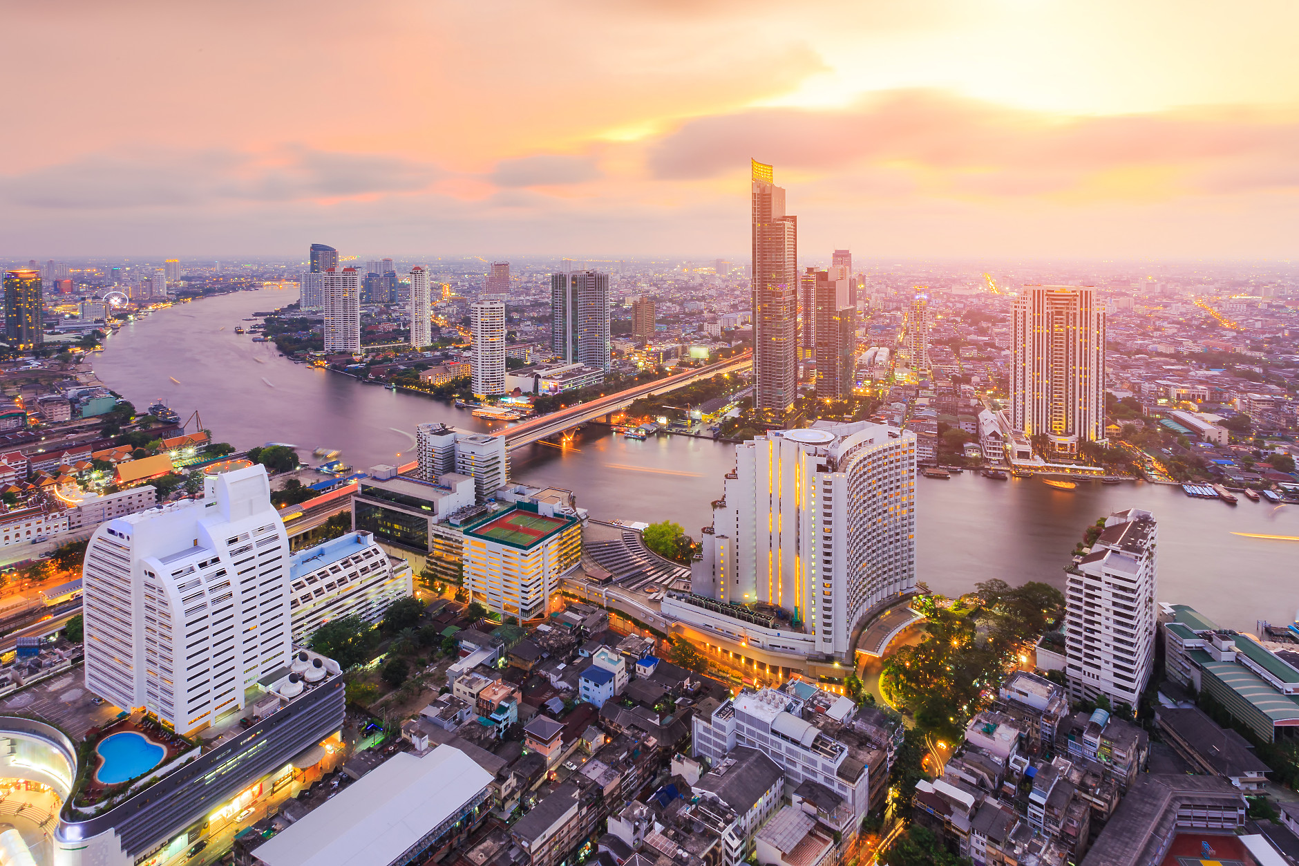 Най-големите технологични компании в света увеличават инвестициите си в Тайланд