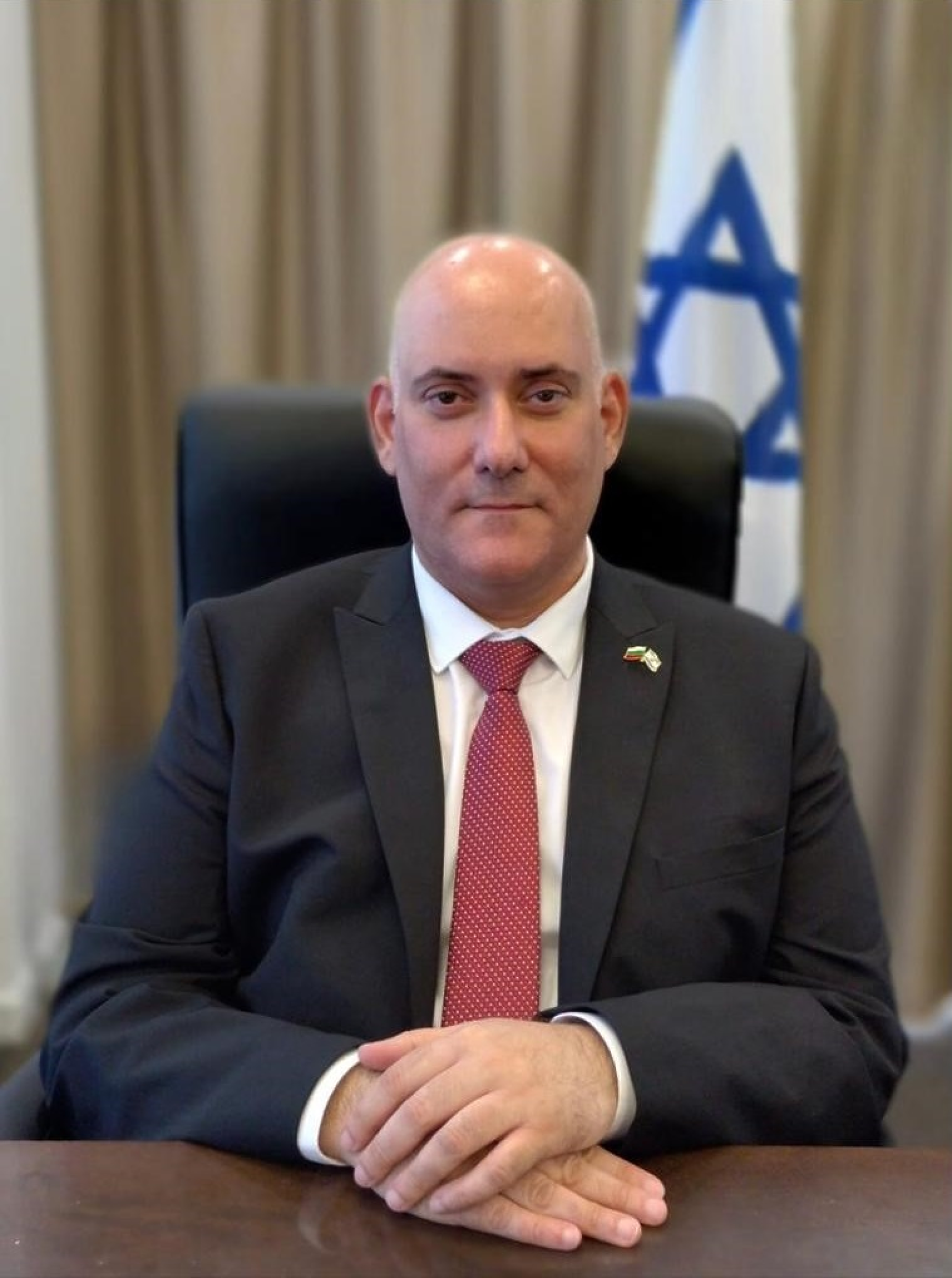 Посланикът на Израел: Войната ще бъде дълга, ще се бием с „Хамас“ докато ги унищожим