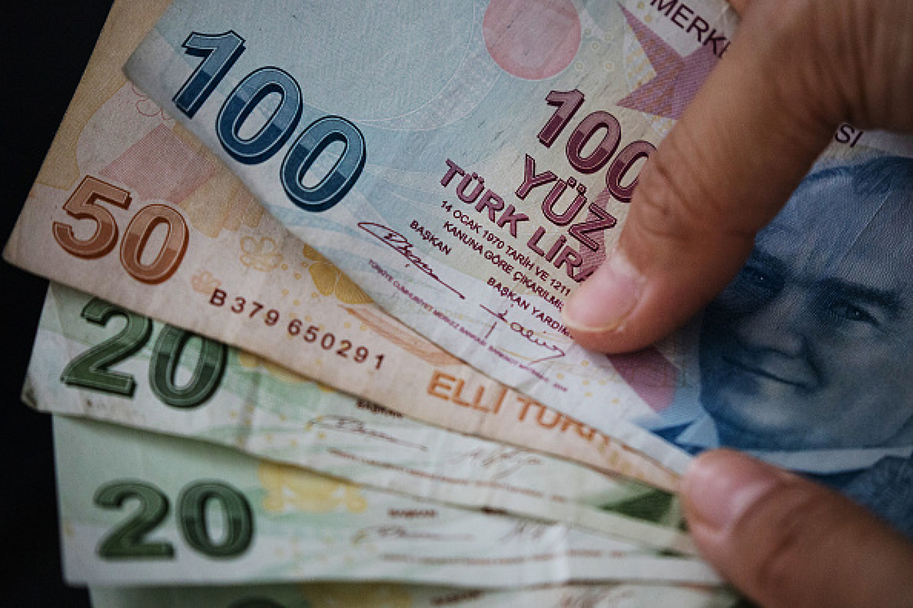 Турската централна банка вдигна прогнозата за годишна инфлация до 68%
