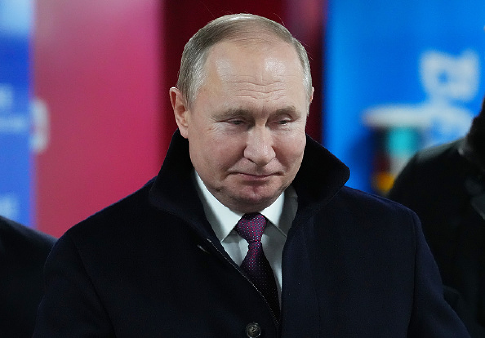 Путин в Пекин: Русия и Китай се стремят към равноправо сътрудничество в света 