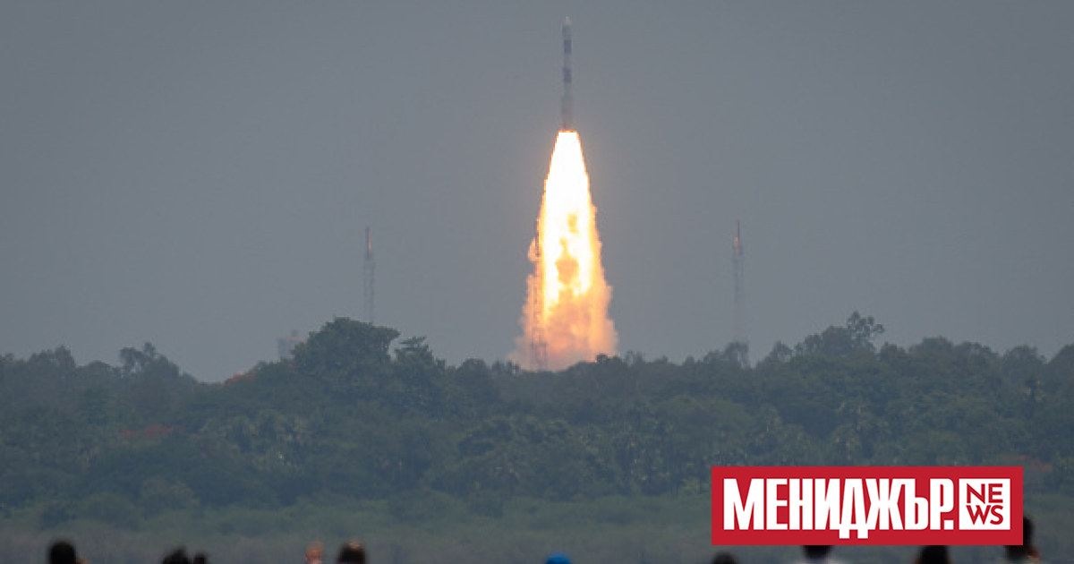 Индия извърши първото изстрелване на ракета в историята на страната