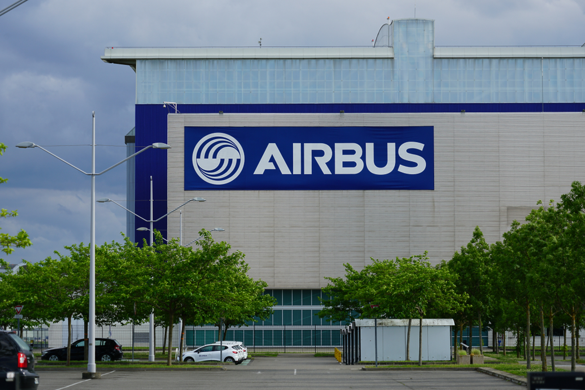 Airbus и Northrop Grumman ще доставят сателитни спътници за британската армия
