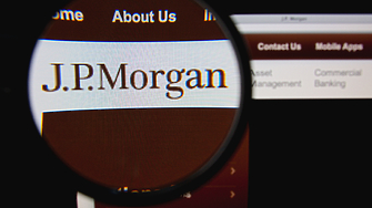 Стратегът на JP Morgan Марко Коланович препоръча на инвеститорите да