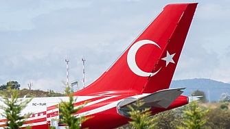 В неделя Турция изпрати самолет с медицински екип и консумативи