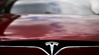 Tesla планира да пусне от конвейерите в завода си край Берлин електромобил