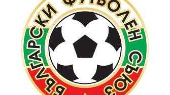 Договорът  на националния селекционер на България по футбол Младен Кръстаич