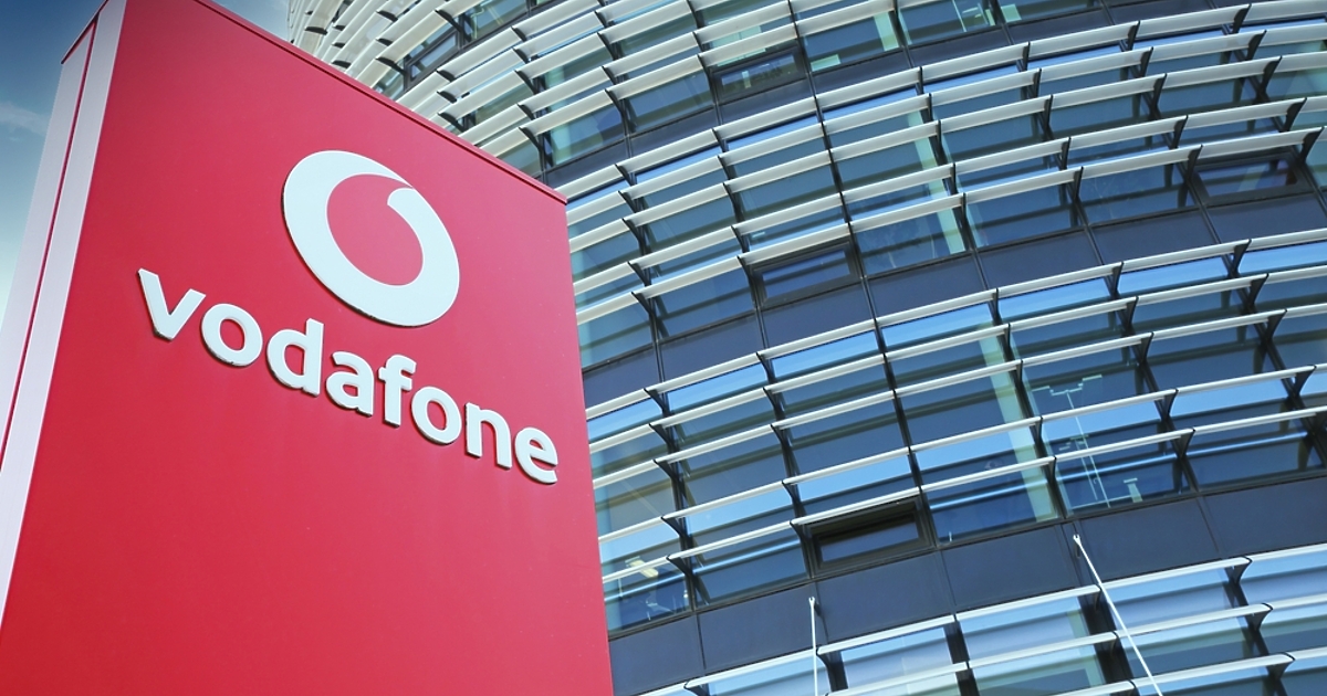 Британският мобилен оператор Vodafone Group продава испанското си подразделение на