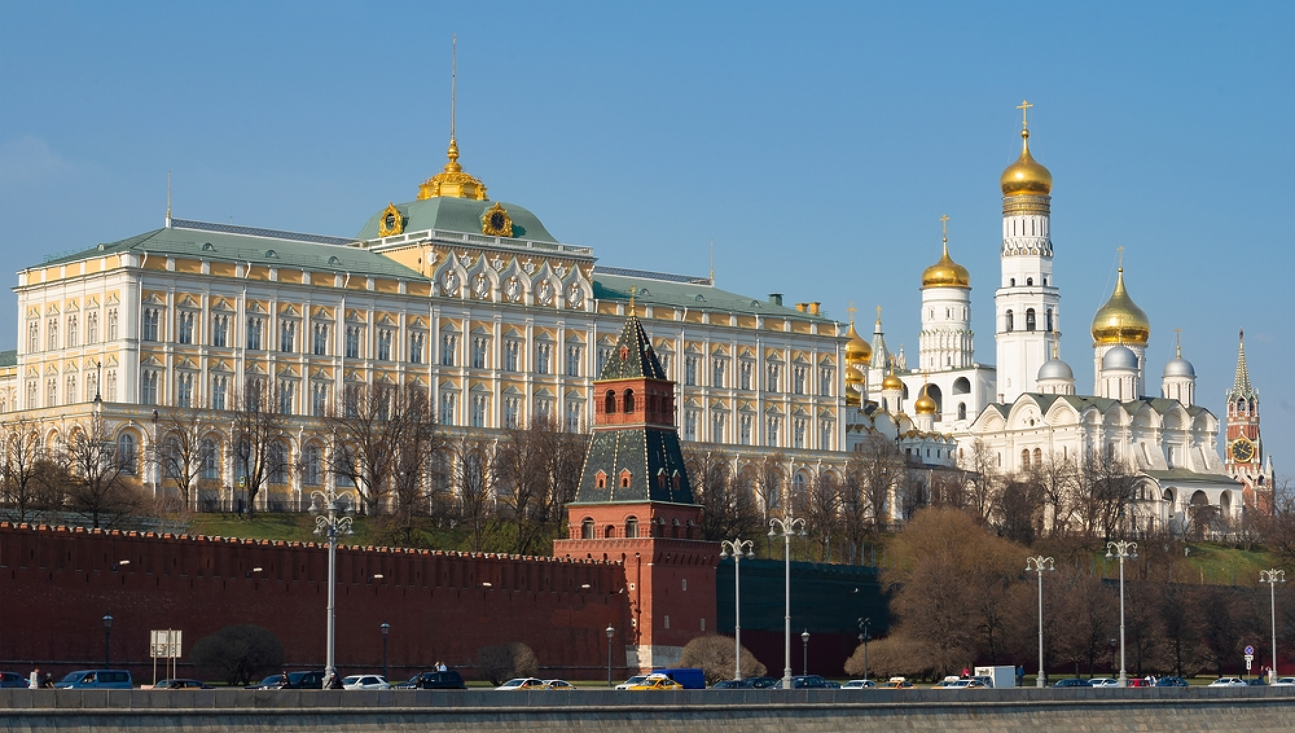 Анализатори: Русия  е нащрек заради офанзивата на Запада в нейния  заден двор