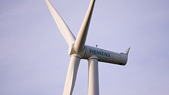 Акциите на Siemens Energy се сринаха с близо 30 в