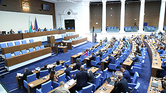 Три парламентарни групи внесоха в Народното събрание втория вот на недоверие срещу кабинета