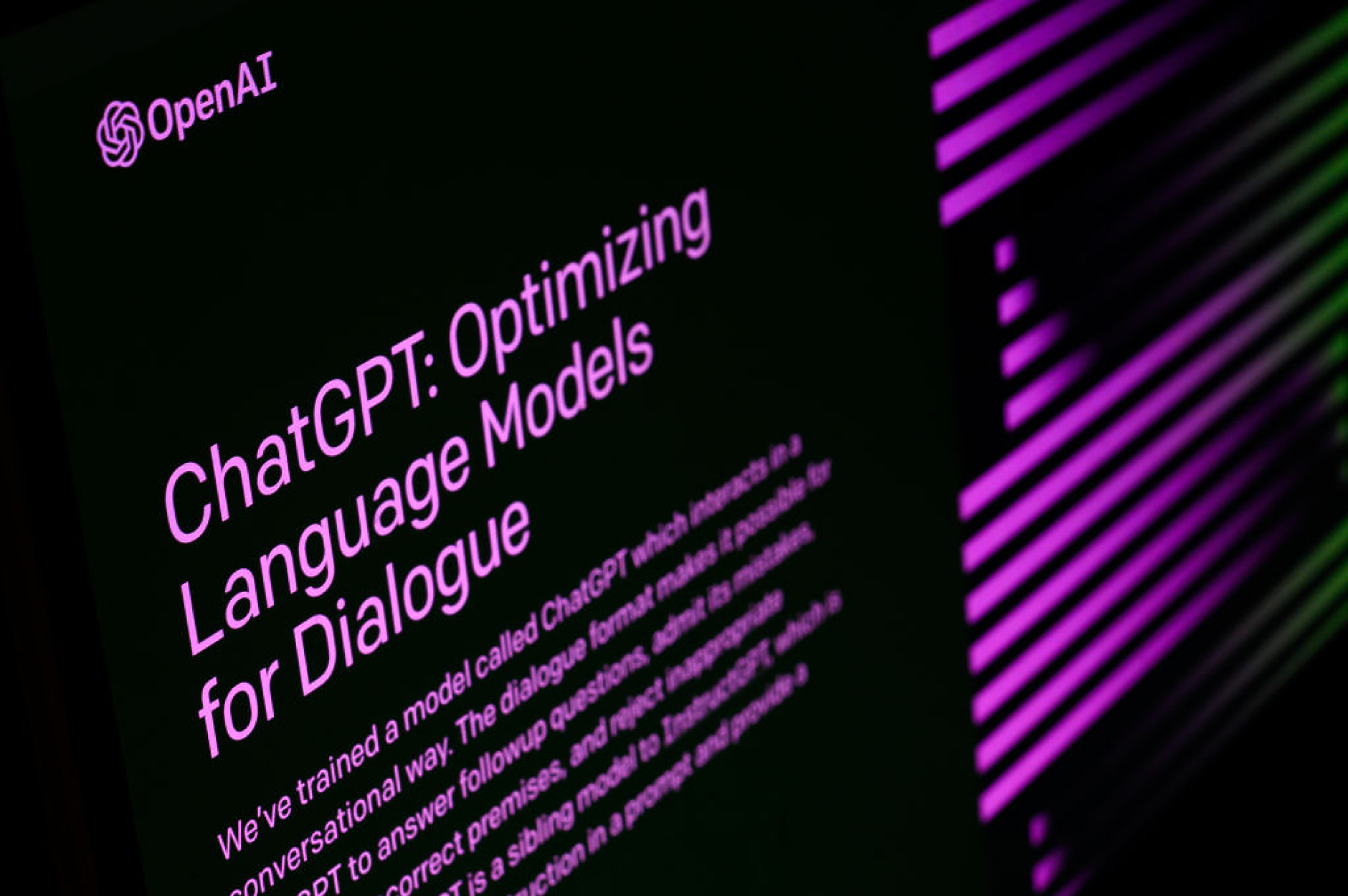 OpenAI проучва възможността да вкара ChatGPT в класните стаи