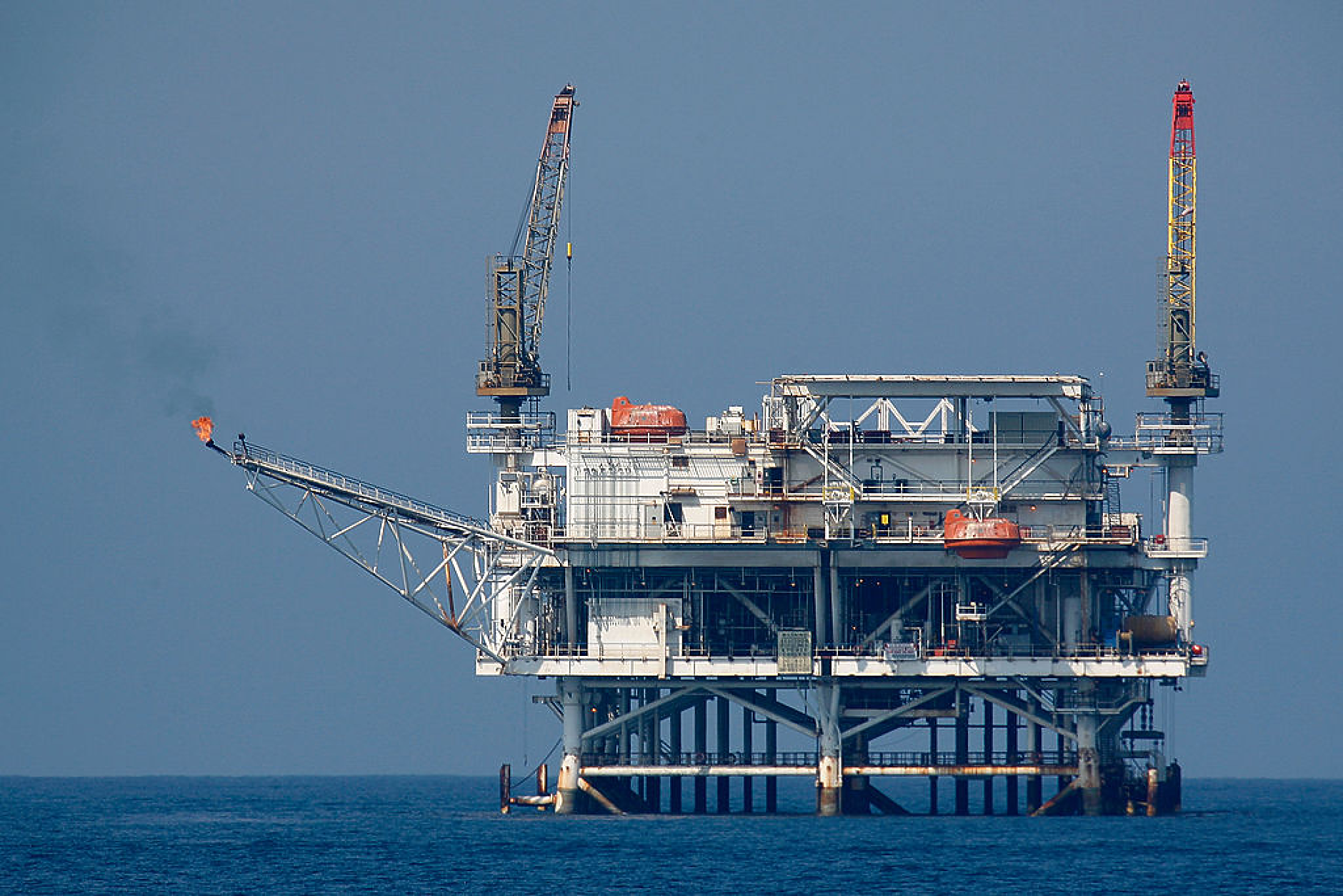 Петролът поскъпна на фона на доклад на ОПЕК, според който търсенето остава силно