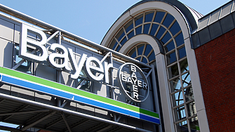 Германският химически концерн Bayer AG обмисля варианти за разделяне на