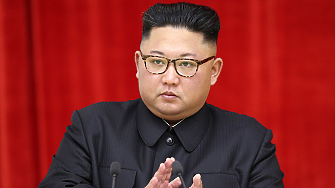 Лидерът на Северна Корея Ким Чен Ун по време на