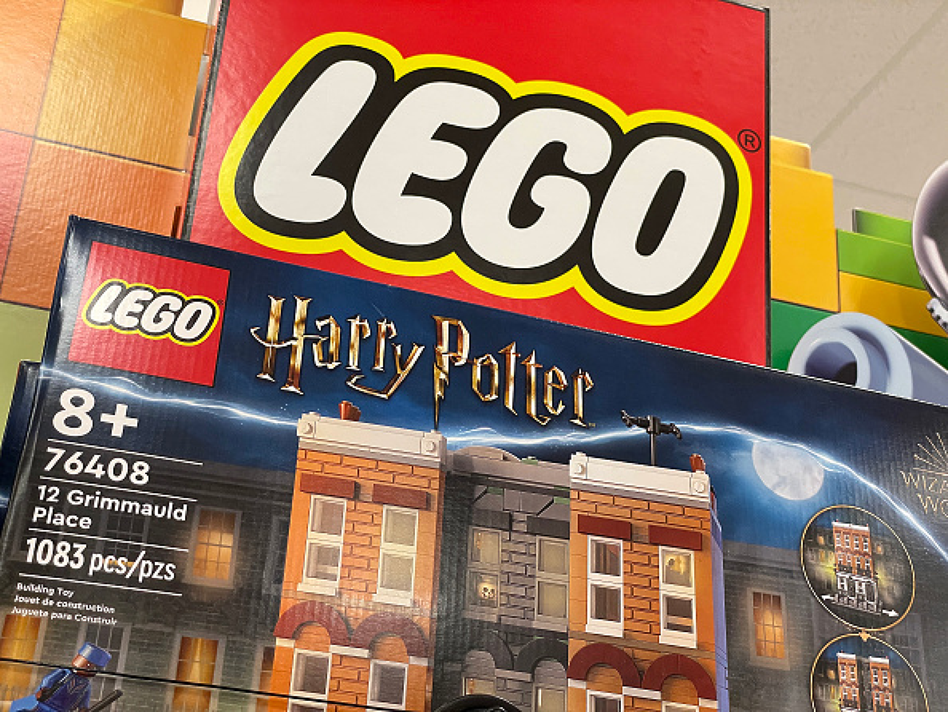 Правнучката на основателя на Lego продава акции на компанията за 930 млн. долара