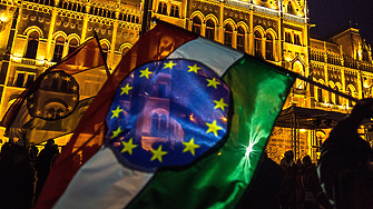 Унгарският парламент разглежда резолюция срещу преговори за членство на Украйна в ЕС
