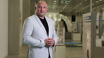 Финалистите в Мениджър на годината 2023 за бизнеса и откривателството - Юлиян Христов, изпълнителен директор на „МагнаФарм България“