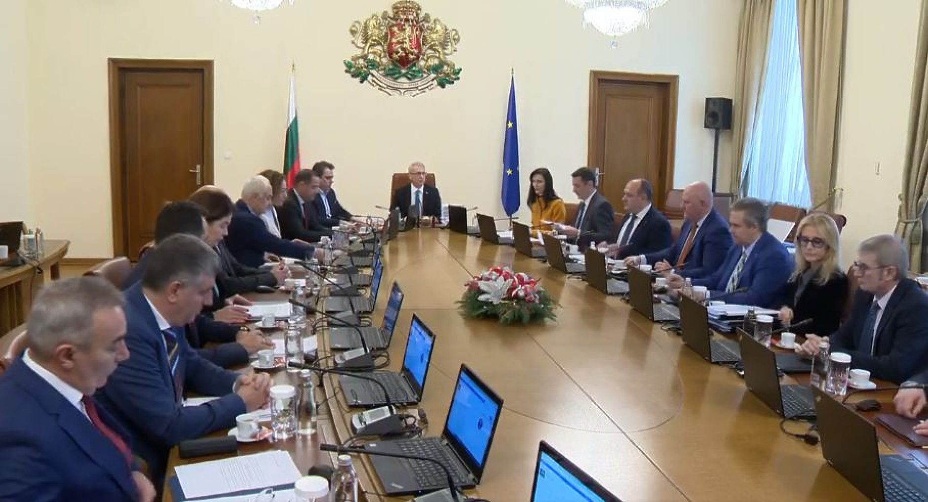 Министерският съвет разглежда нови инвестиции в Плевен, Пловдив и Шумен за близо 1 млрд. лева