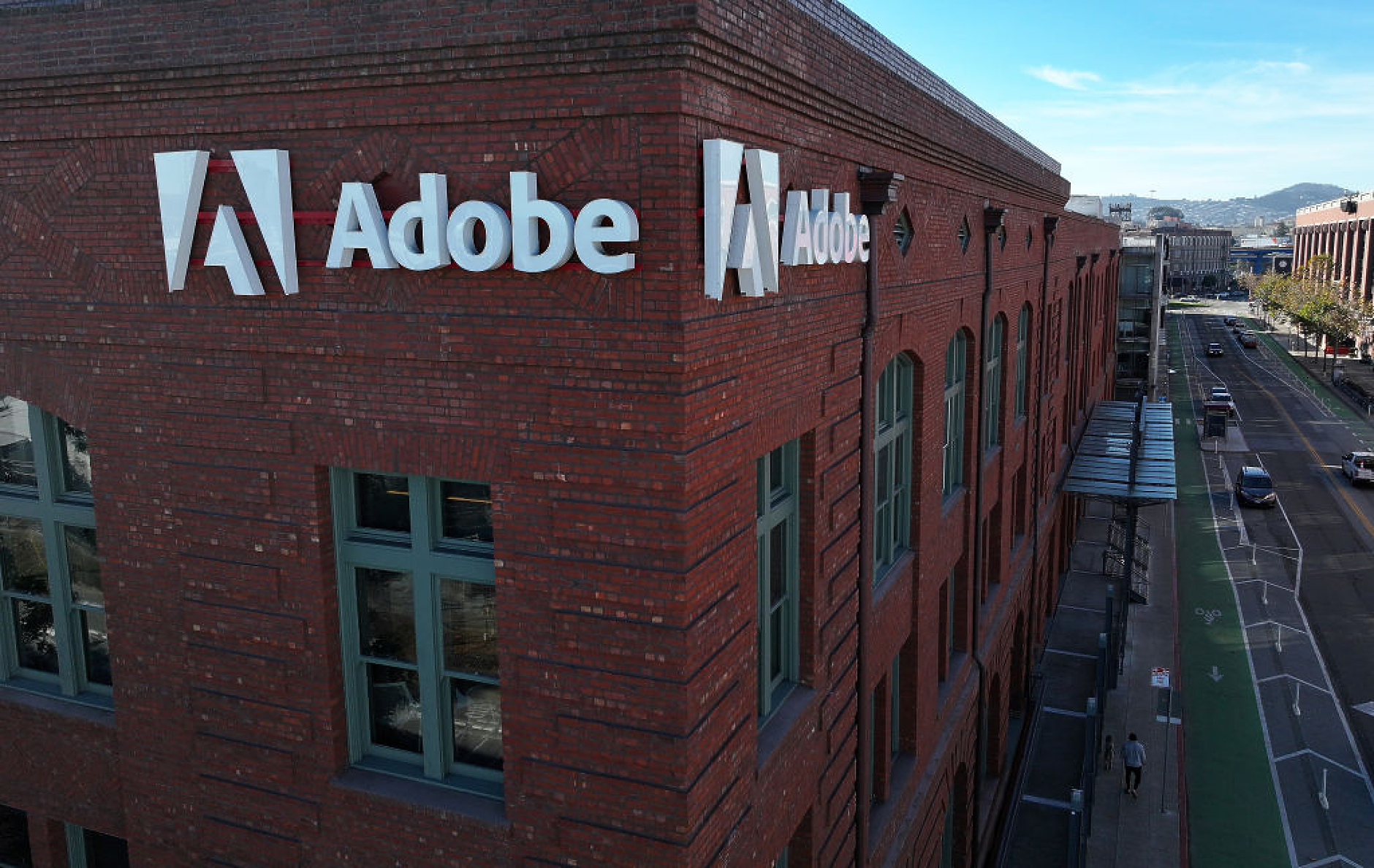 Adobe и Figma се отказаха от сливането си за 20 млрд. долара