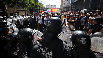 Първи протести в Аржентина срещу икономическите политики на президента Милей