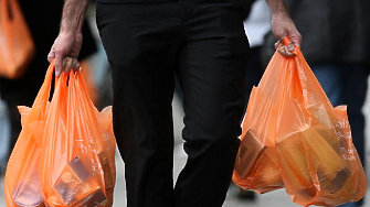 Канада премахна окончателно пластмасовите прибори, сламки, торбички и кутии за храна 