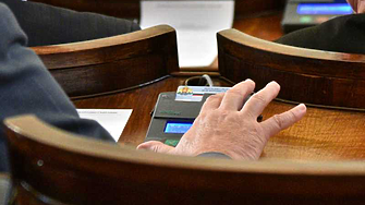 Бюджетната комисия разглежда окончателно промените в Законите за ДДС и местните данъци
