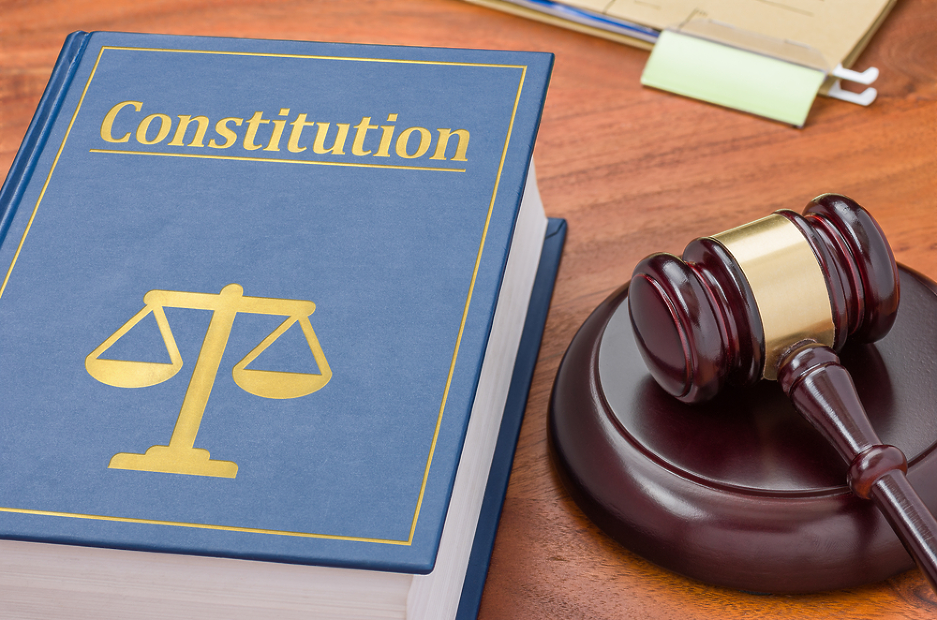 Ресорната комисия гледа на второ четене промените в Конституцията