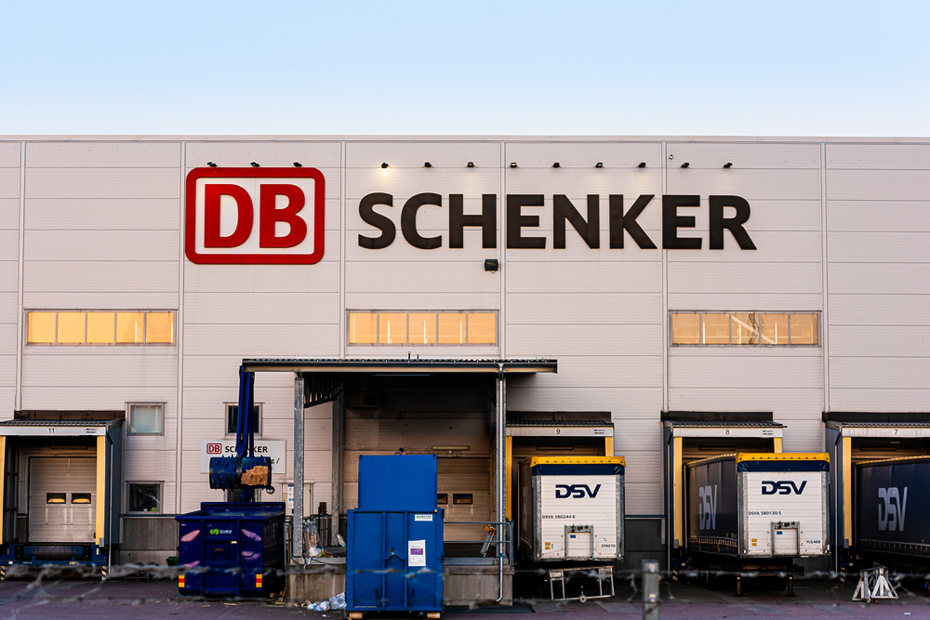 Deutsche Bahn продава  логистичното си подразделение  DB Schenker