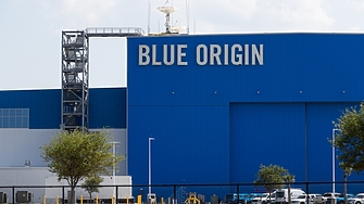 Blue Origin на основателя на Amazon Джеф Безос успешно изстреля