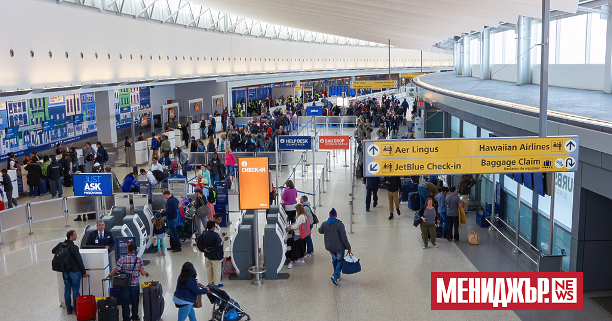 Броят на американците, които планират да летят по време на