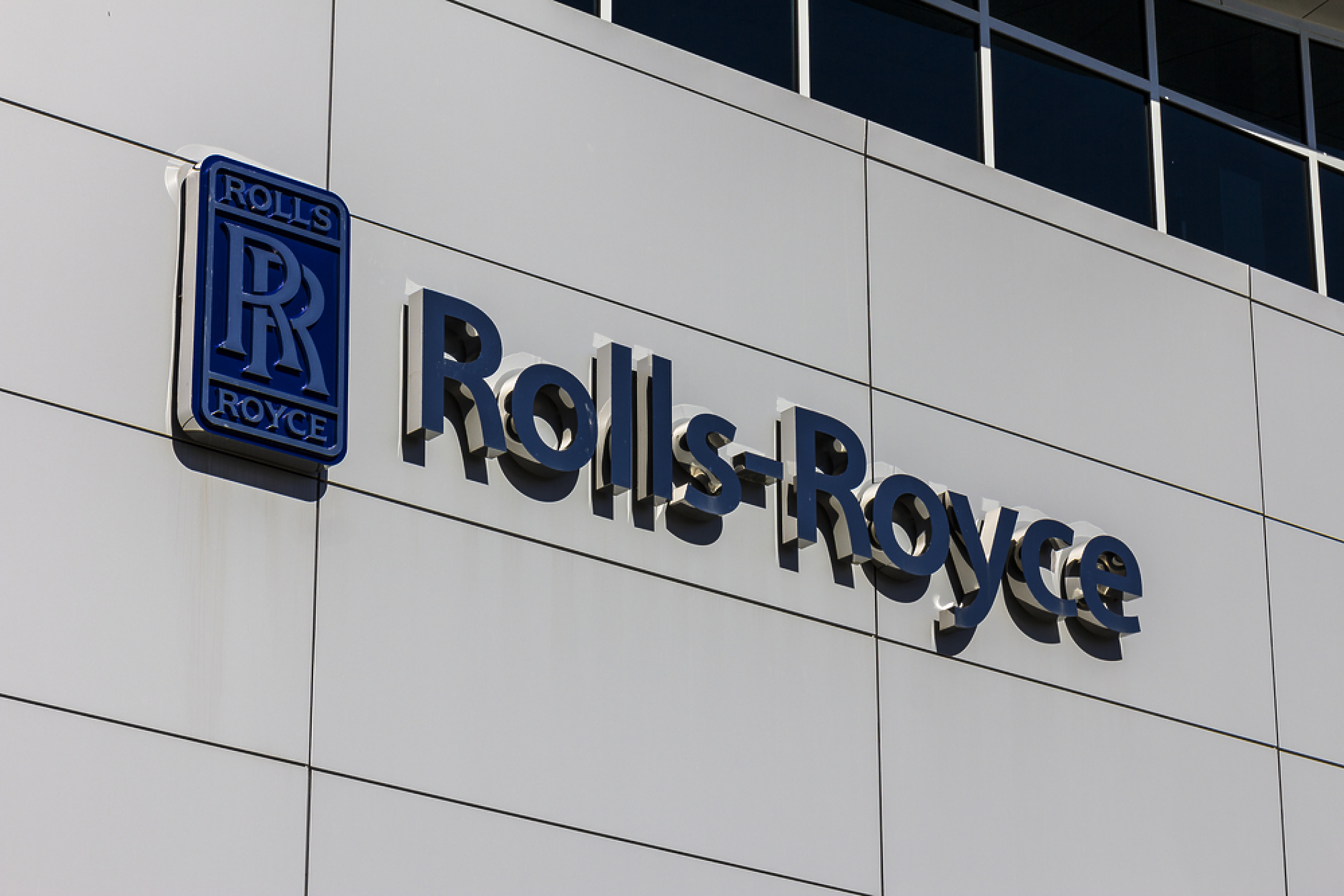 Rolls-Royce преговаря за производство на мини ядрени централи в Украйна