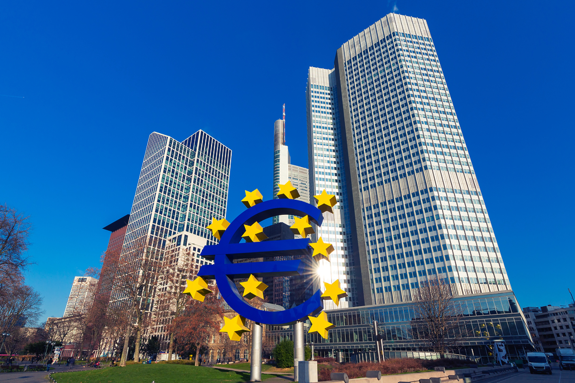 ЕЦБ: Европейските банки ще изплатят 70 млрд. евро на акционерите си до края на годината