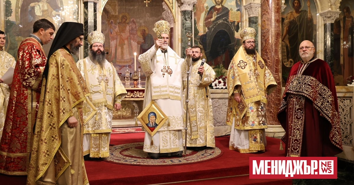 Тържествена света литургия и молебен за новата 2024 г. бяха