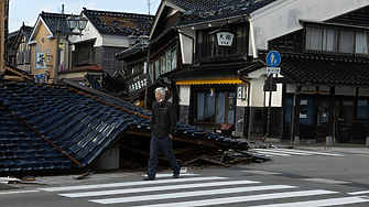 Японските фирми бързат да възобновят производството си след земетресението