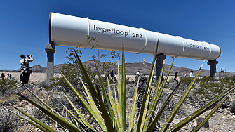 Американската компания Hyperloop One която разработваше високоскоростен вакуумен влак е