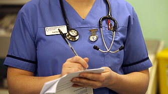 Младшите лекари в Англия започват най-дългата стачка в здравеопазването от 1948 г.