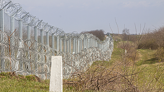 Чехия удължи временния контрол по границата със Словакия