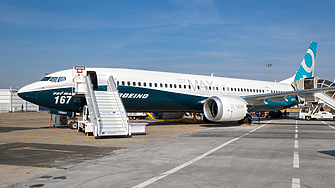 Акциите на Boeing  се сринаха с 8% заради инцидента със 737 Max 9