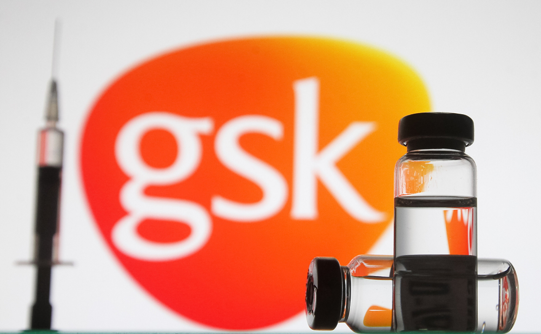 Британският фармацевтичен гигант GSK купува компания за лекарства за респираторни заболявания