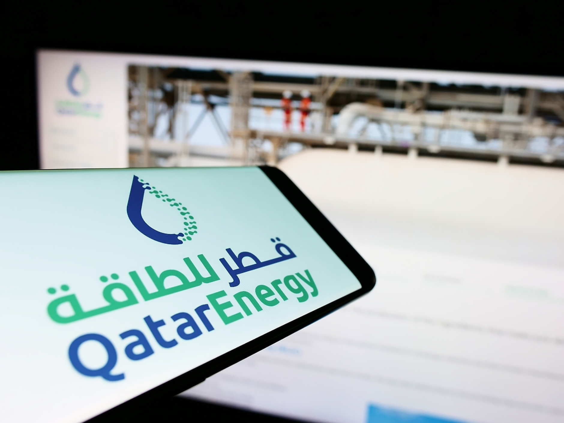 QatarEnergy  ще доставя на Shell по 18 млн. барела петрол годишно