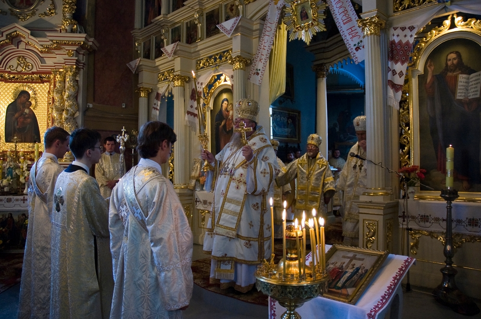 Митрополит Антоний ще отслужи Рождественската света литургия, патриархът е в стабилно състояние