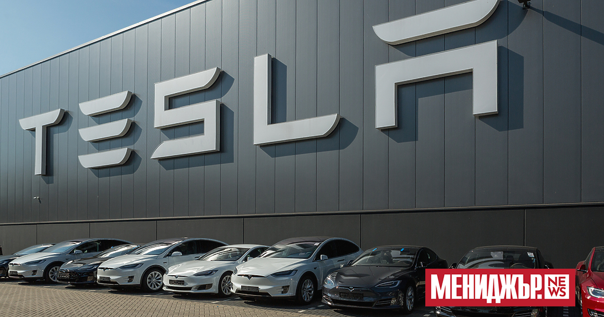 Производителят на електромобили Tesla изтегля 120 423 превозни средства в